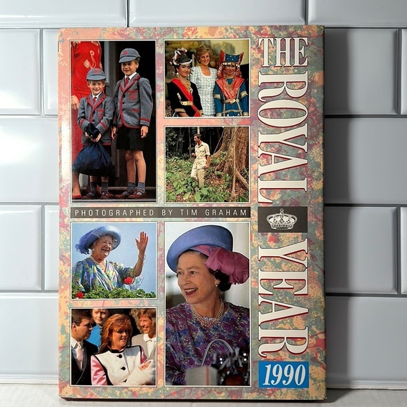 THE Royal Year 1990 Photographed By Tim Graham - Picture 1 of 9